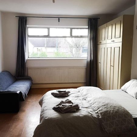 Large Spacious Property In Zone 2 London Exterior foto